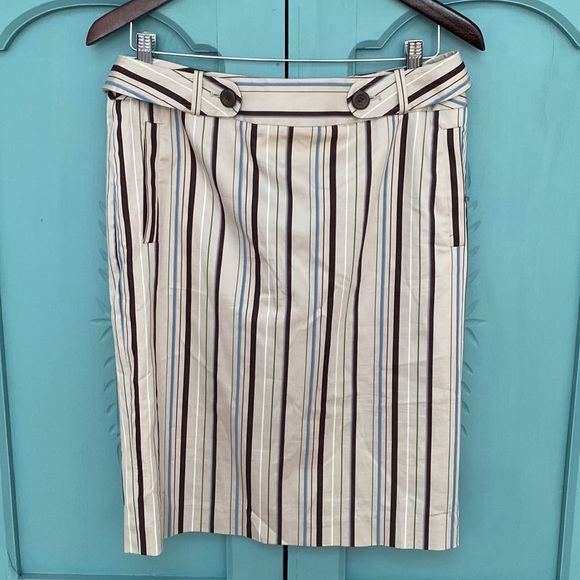 Pendleton Skirt. Tan with Vertical Stripes. Size 8. - Picture 2 of 11